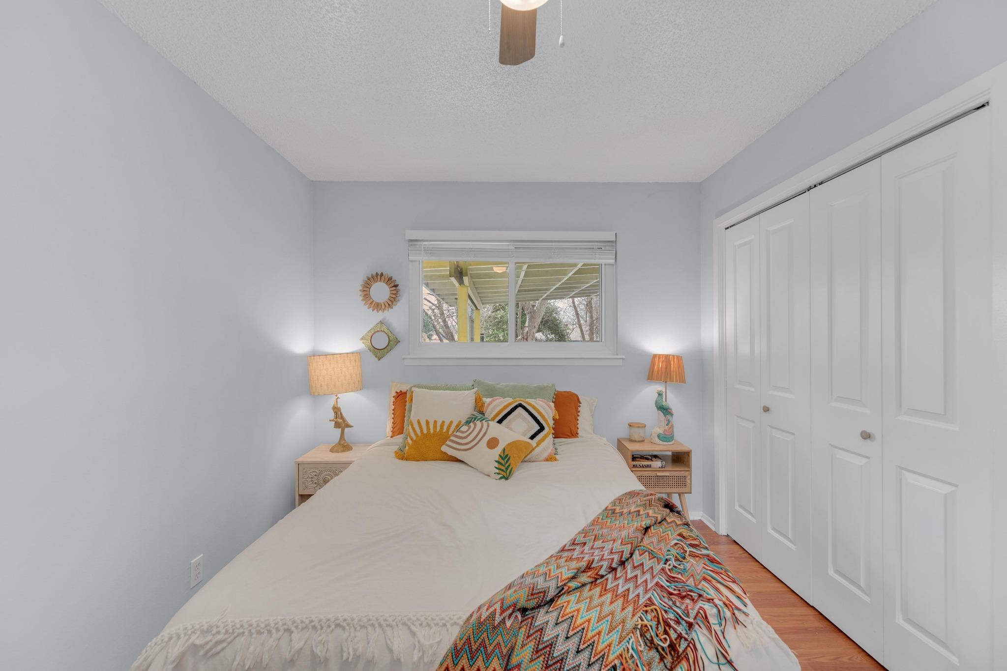 203 E Longspur Blvd Property Photo 14