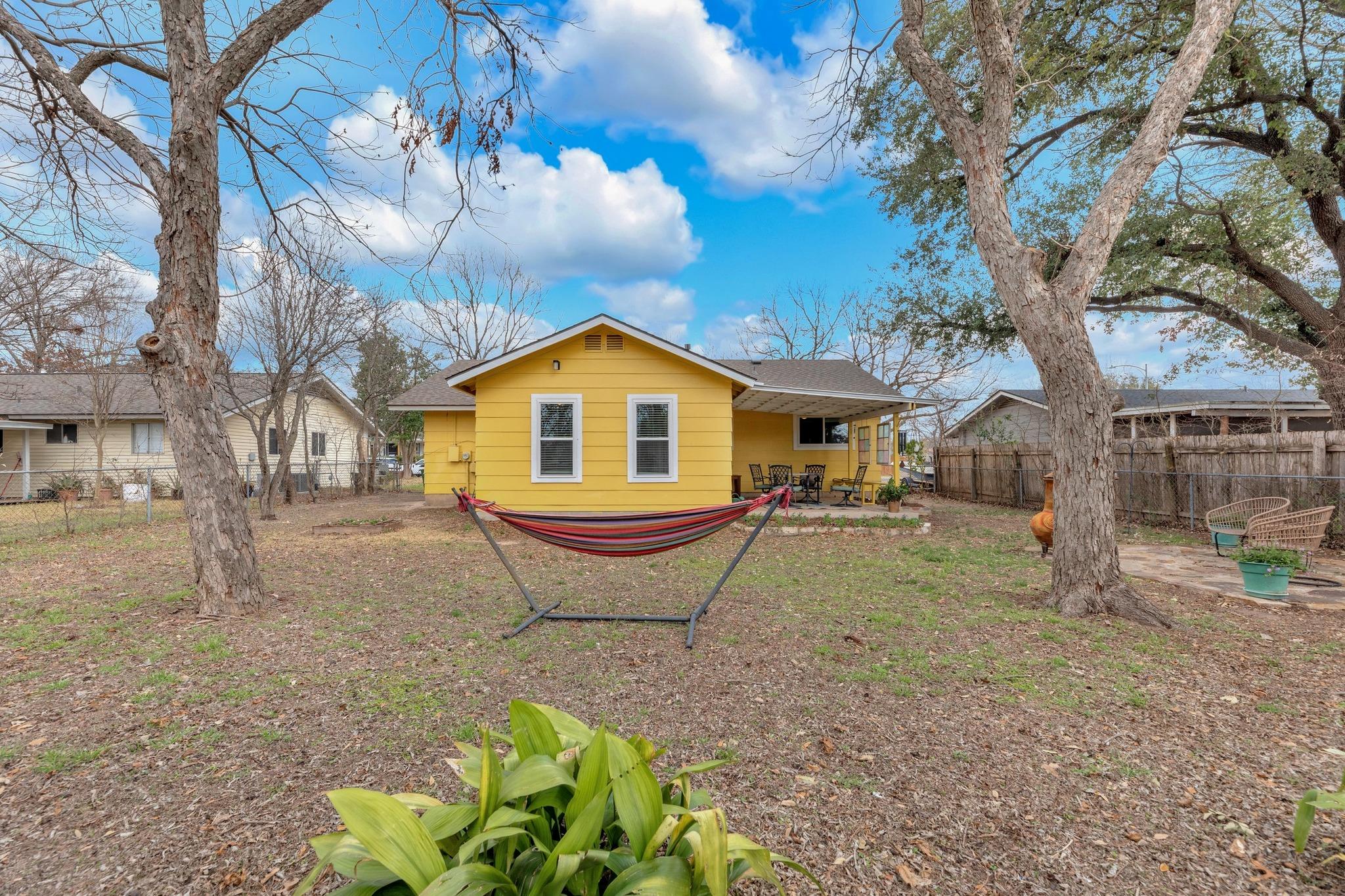 203 E Longspur Blvd Property Photo 29