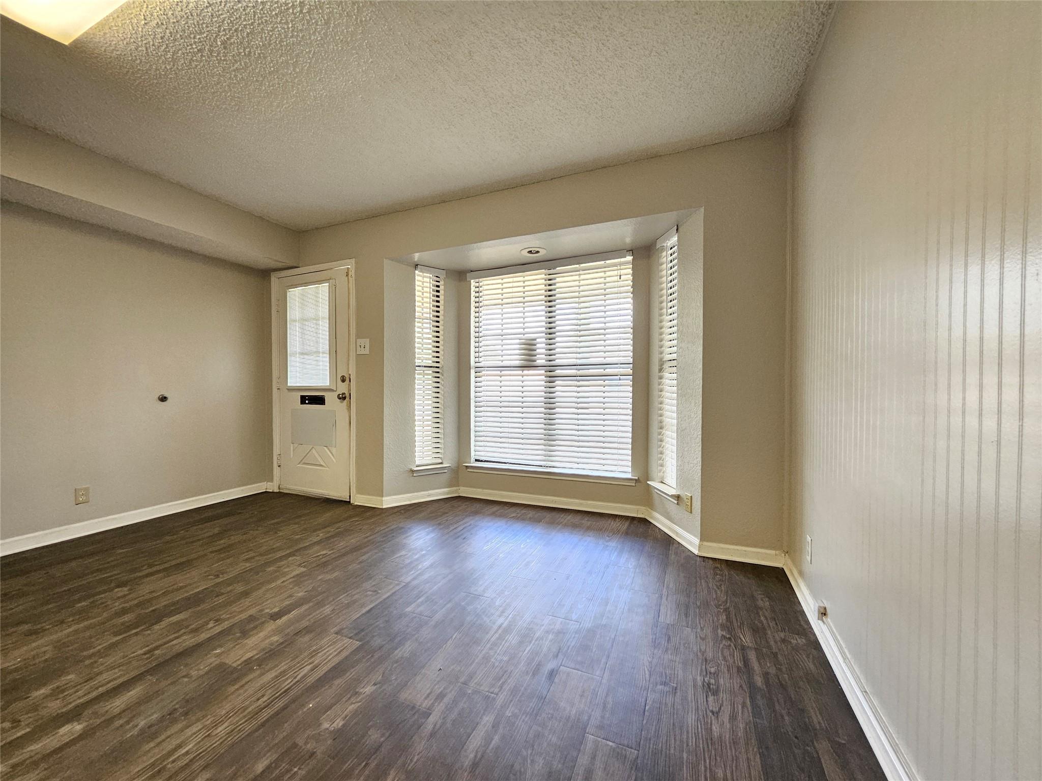 2015 Monarch Dr #c&d Property Photo 4
