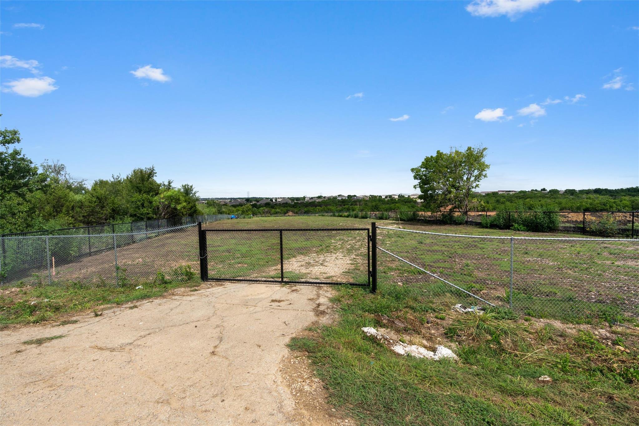 11114 Cameron Rd Property Photo 12