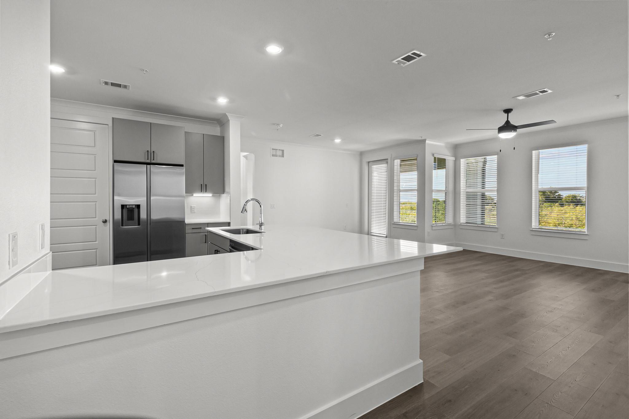 1664 Hillside Terrace None #4416 Property Photo 9