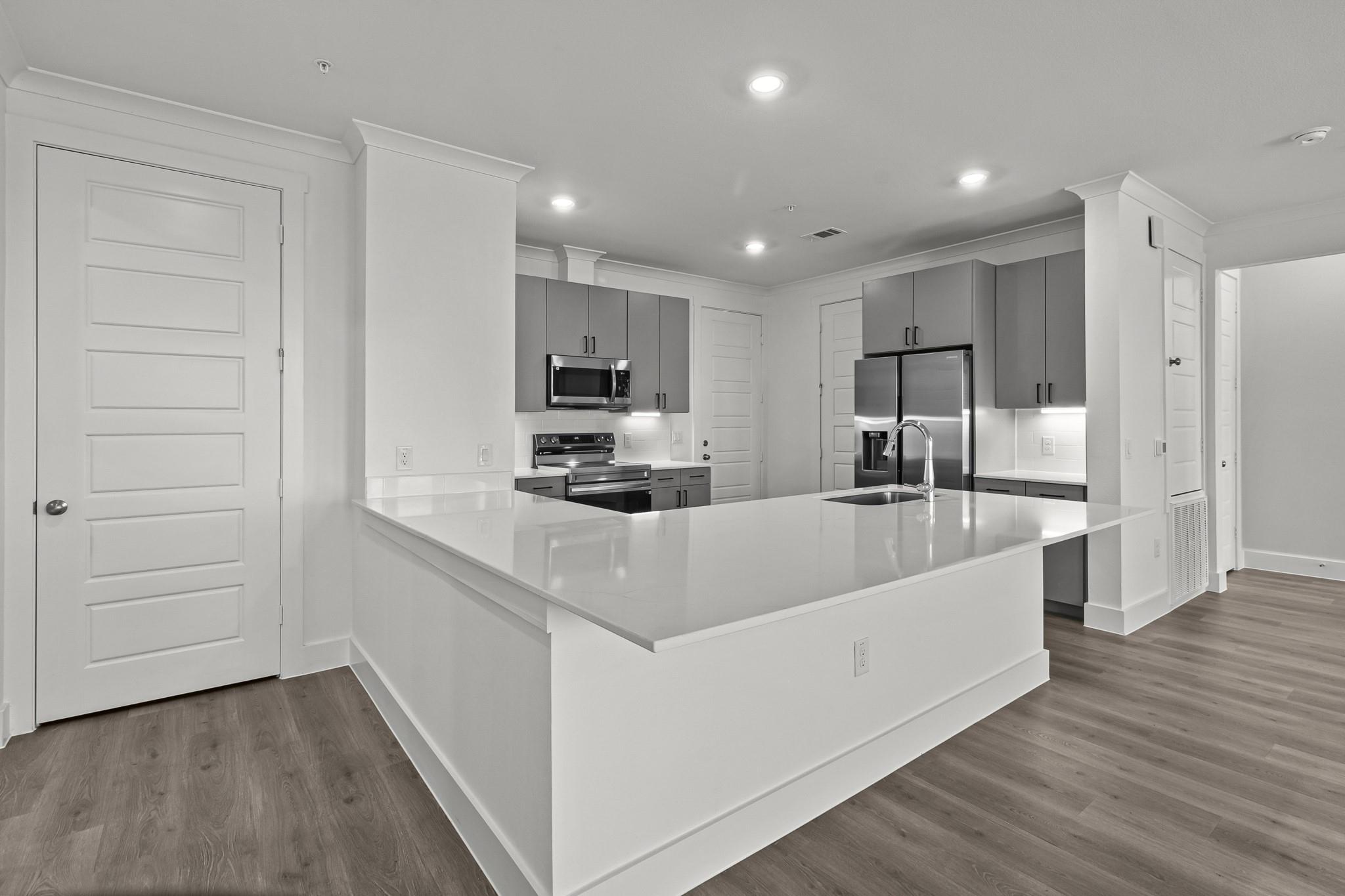 1664 Hillside Terrace None #4416 Property Photo 10