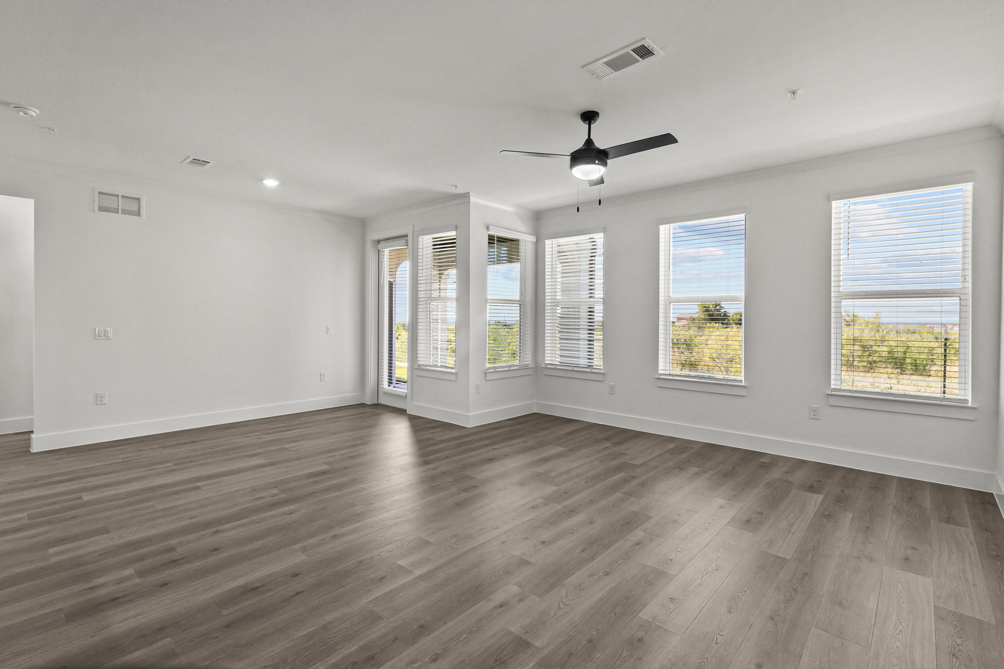 1664 Hillside Terrace None #4416 Property Photo 19