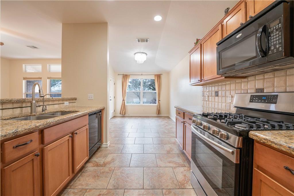 3440 Shiraz Loop Property Photo 9