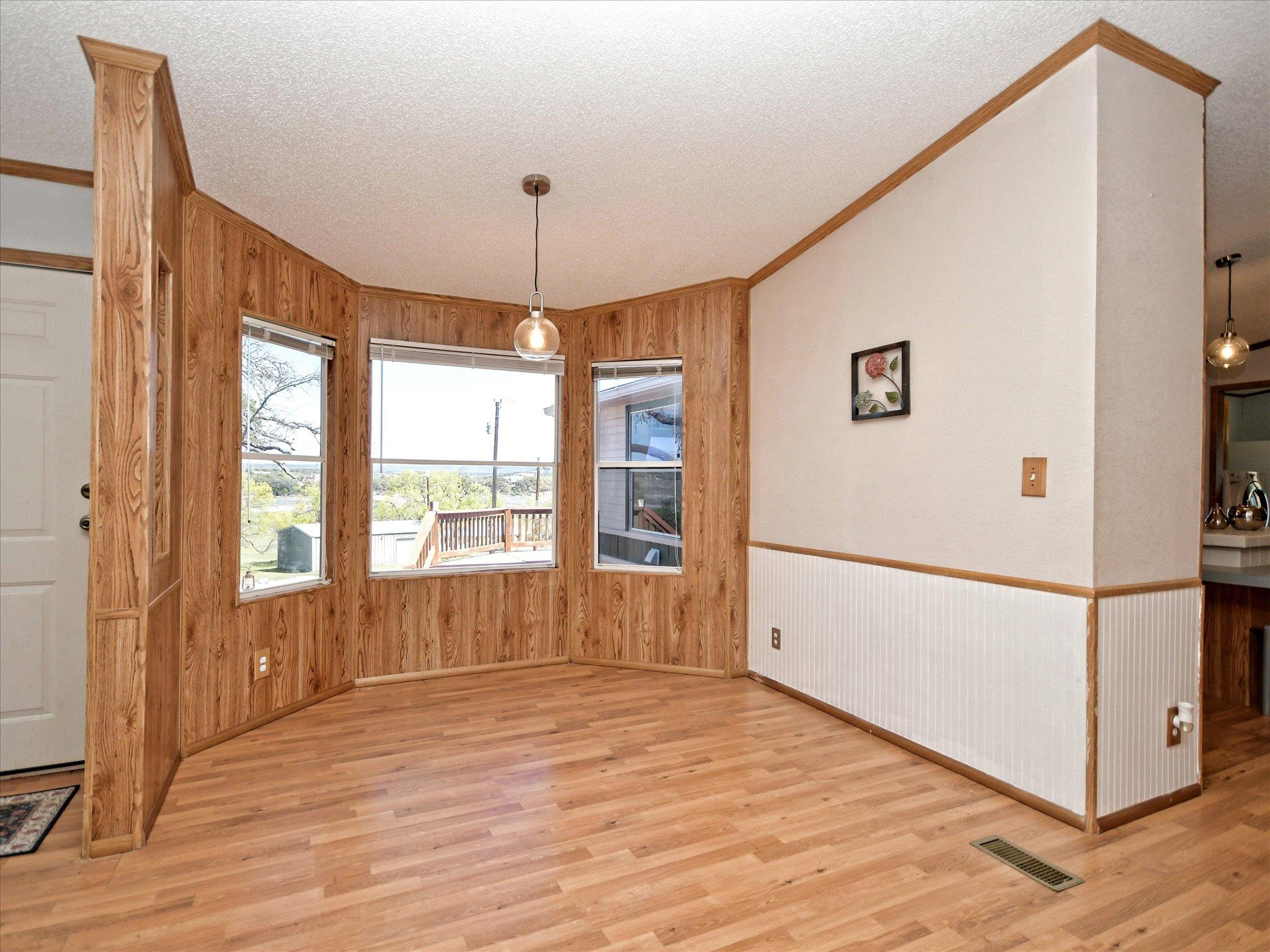 223 Golf Course Dr Property Photo 4