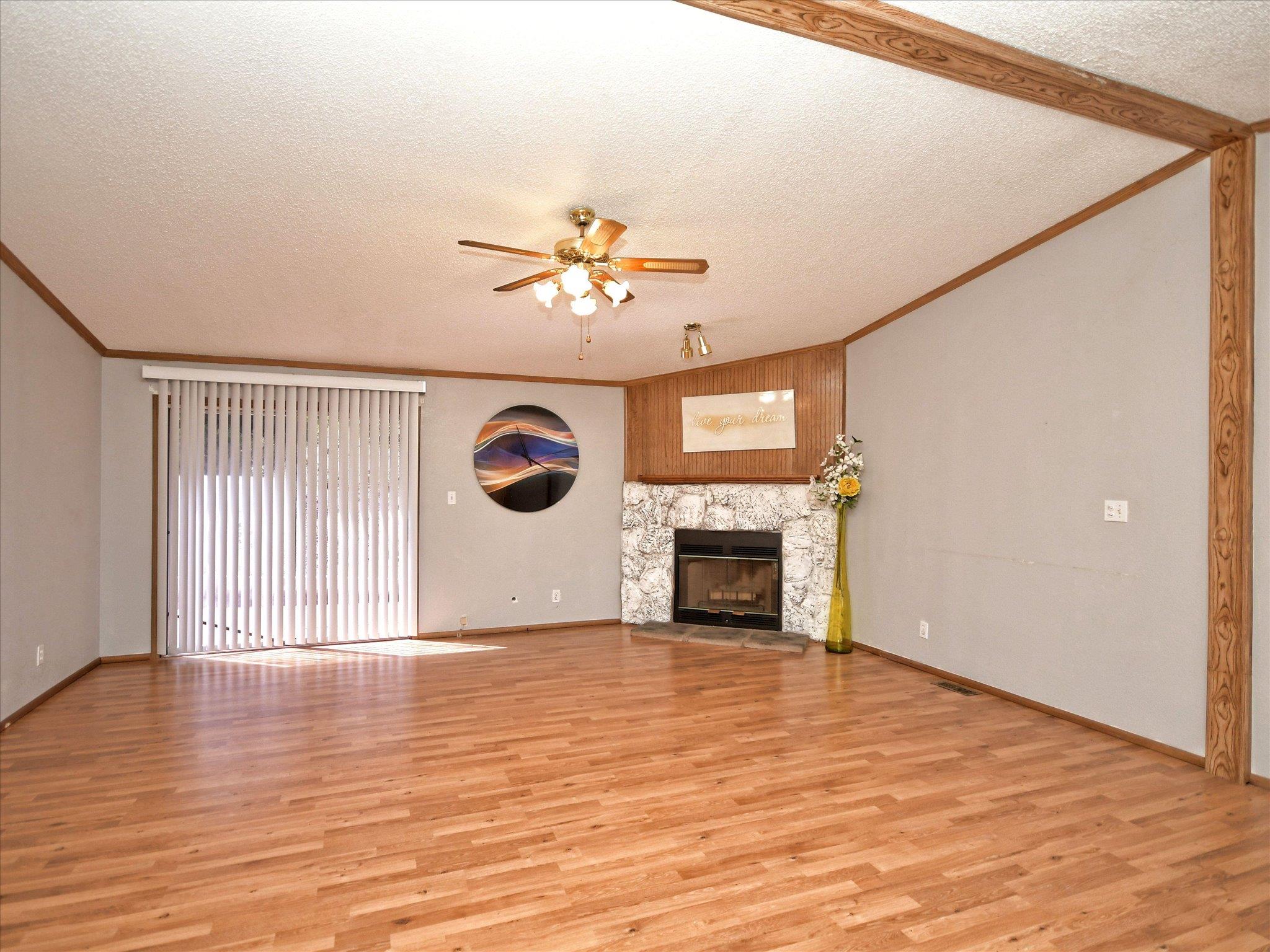 223 Golf Course Dr Property Photo 5