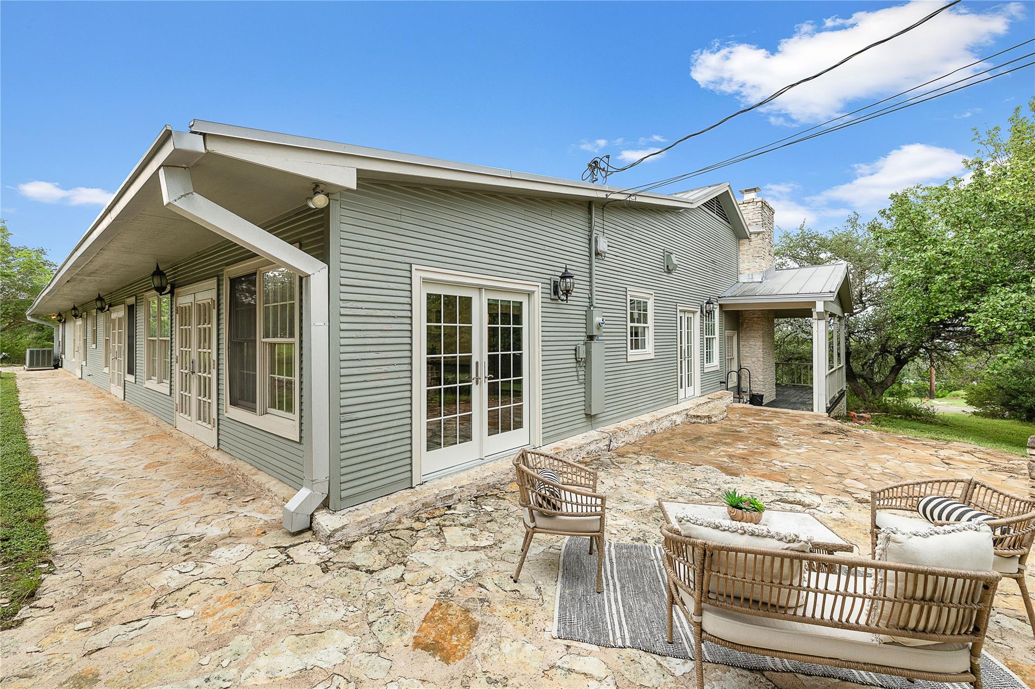 901 Lauder Dr Property Photo 33