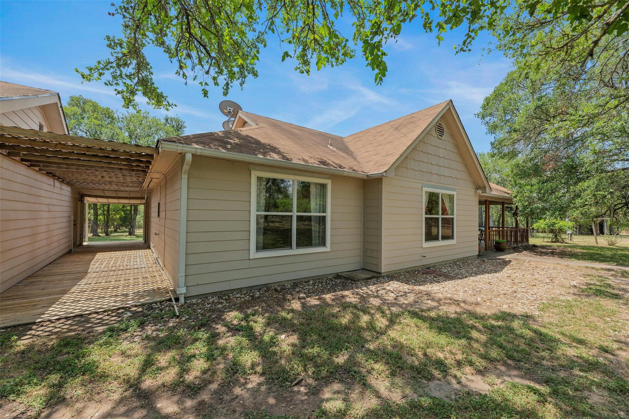 189 Shady Oaks Loop Property Photo 10