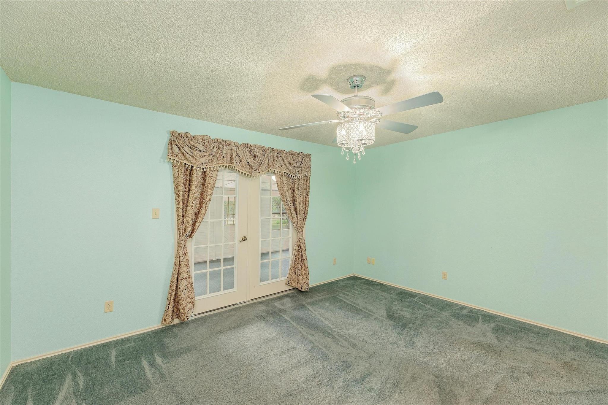 189 Shady Oaks Loop Property Photo 17