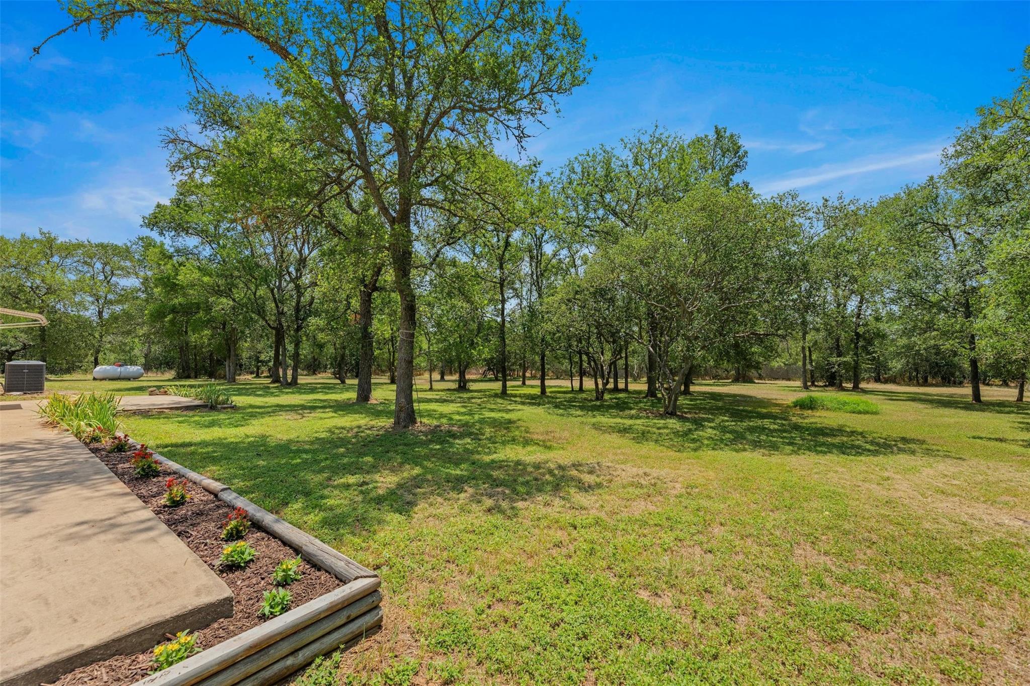 189 Shady Oaks Loop Property Photo 25