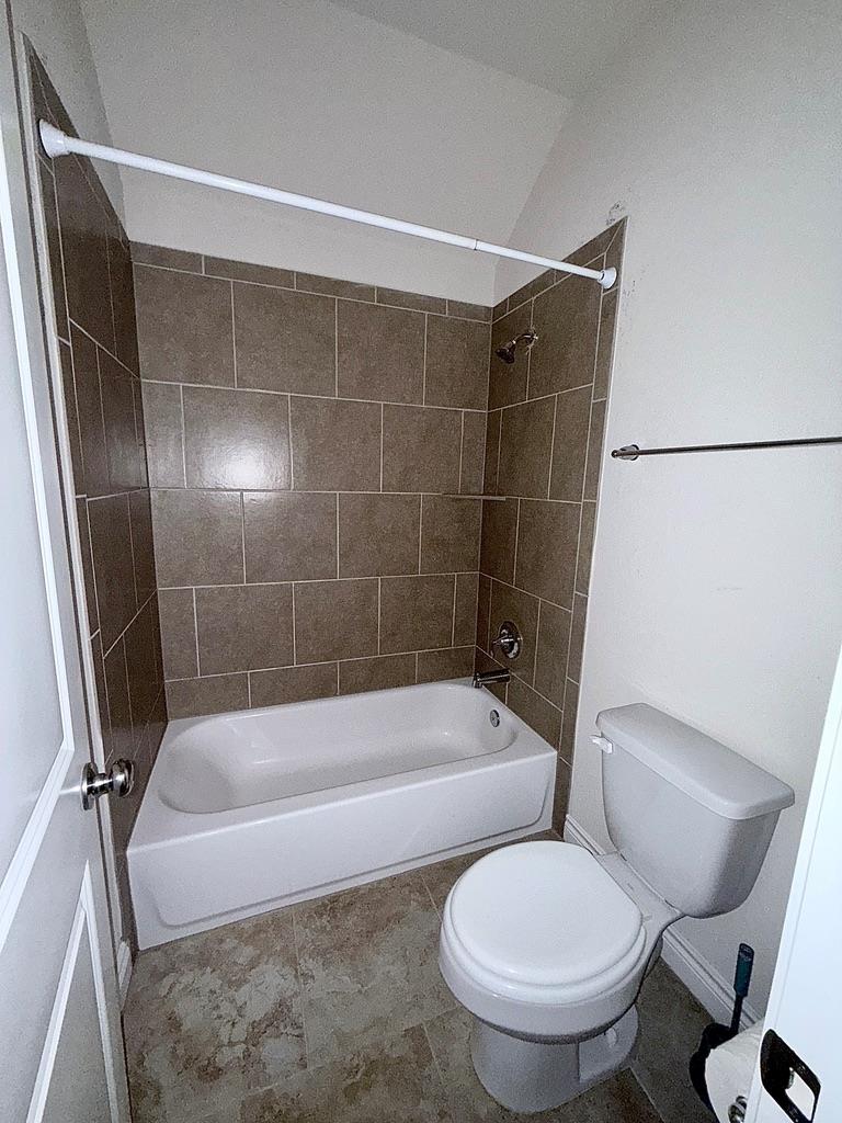 3925 Gildas Path Property Photo 30