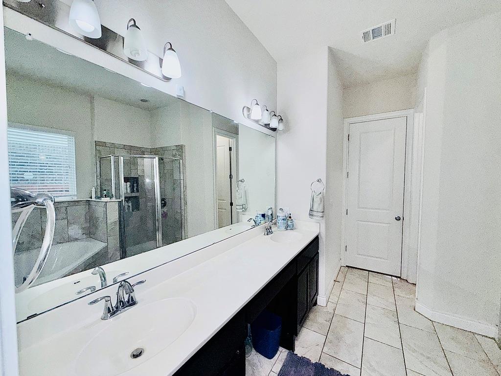 3925 Gildas Path Property Photo 38