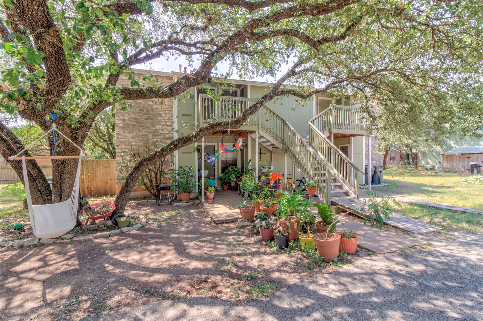 400 Hedgewood Dr #d Property Photo 3