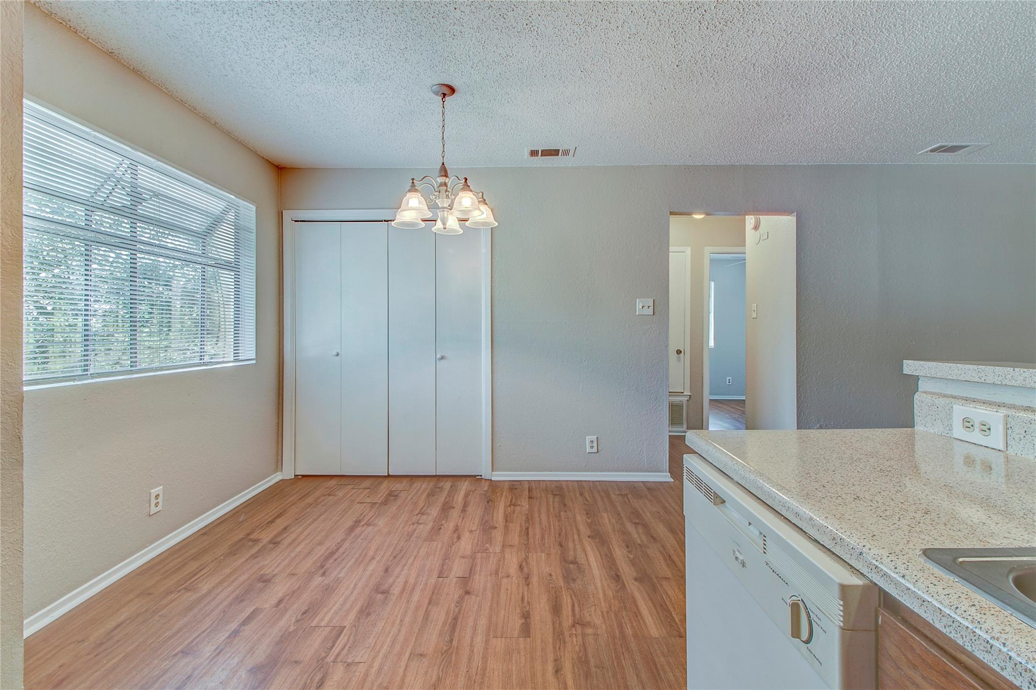 400 Hedgewood Dr #d Property Photo 13