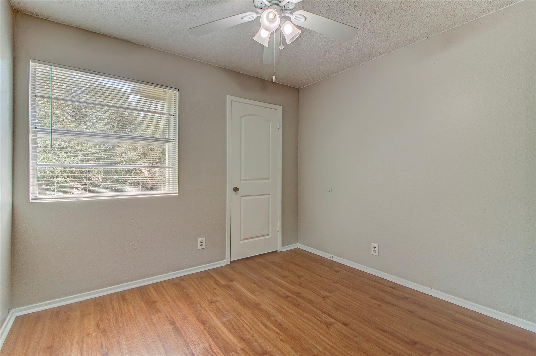 400 Hedgewood Dr #d Property Photo 17