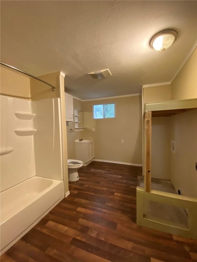 403 Pedernales St Property Photo 12