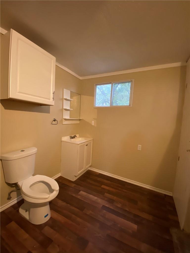 403 Pedernales St Property Photo 14
