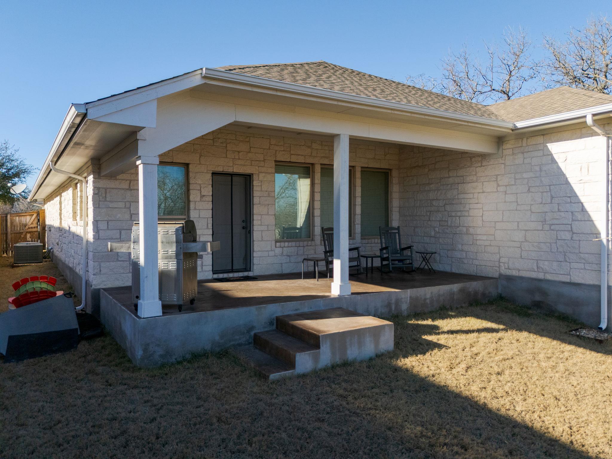 300 Krupp Ave Property Photo 34