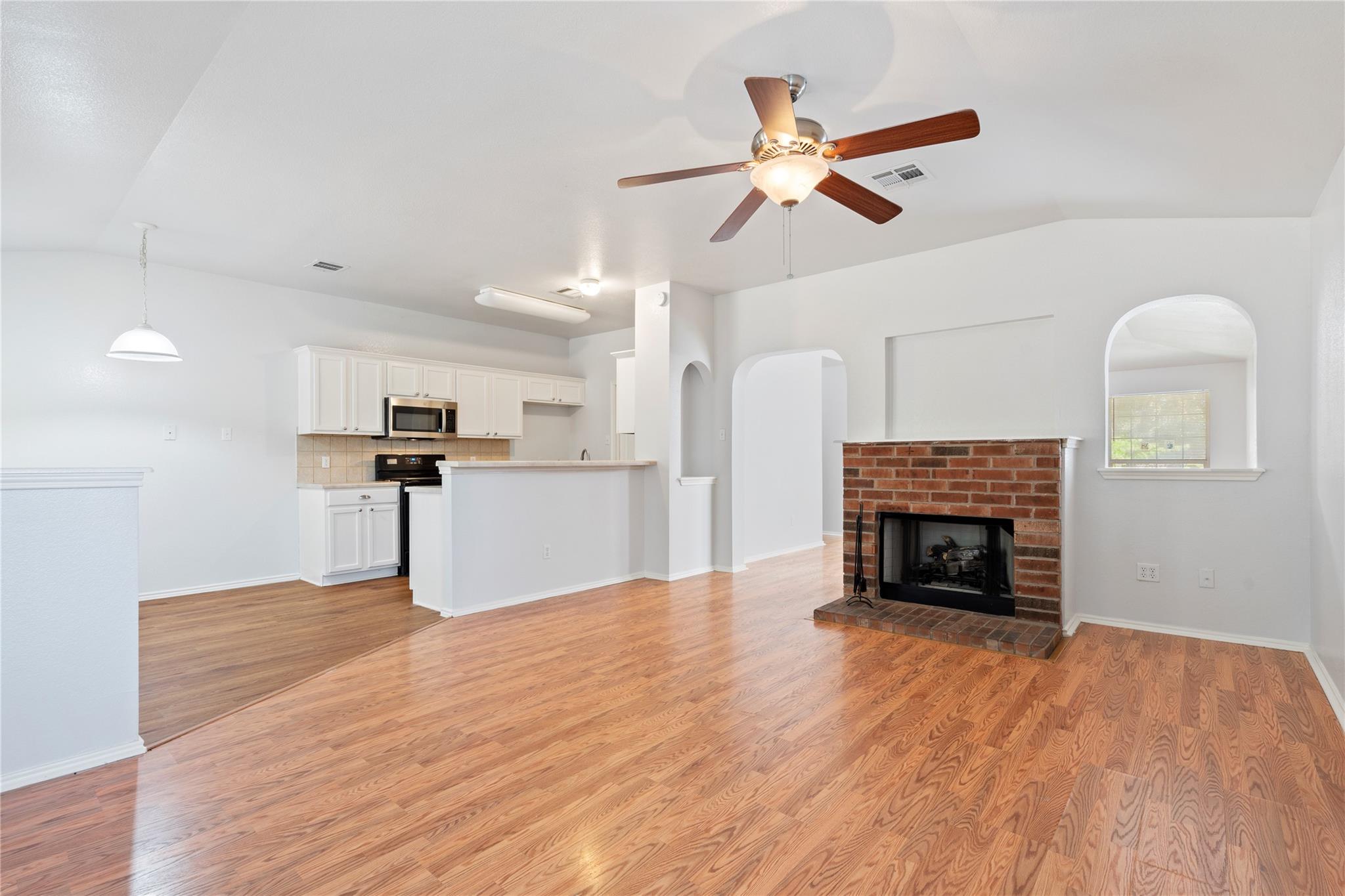 3307 Blue Ridge Dr Property Photo 1