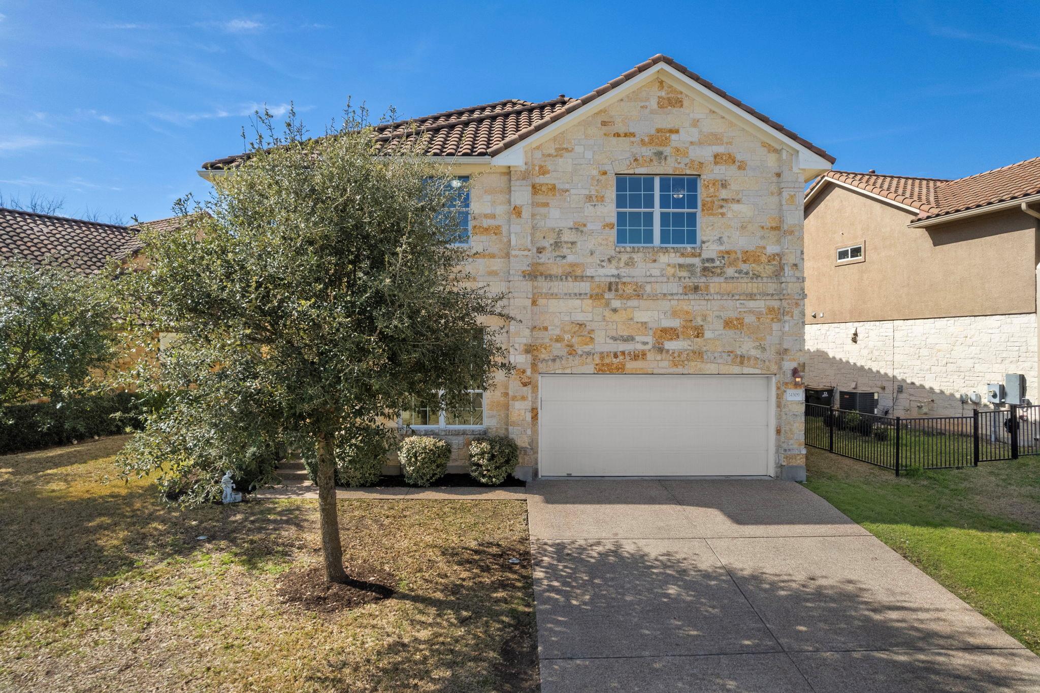 14309 Broadwinged Hawk Dr Property Photo 1