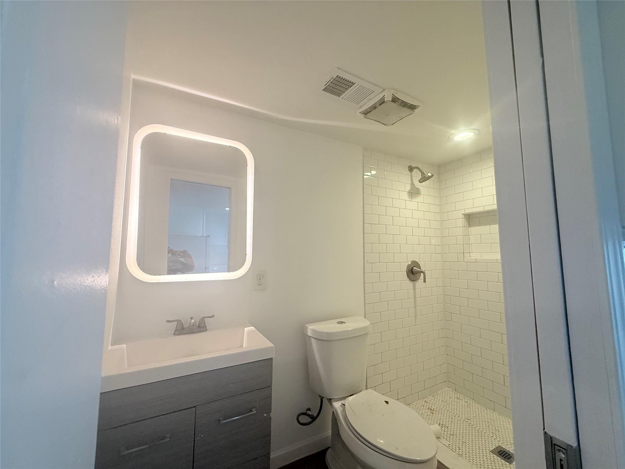 1119 Spur St #a Property Photo 7
