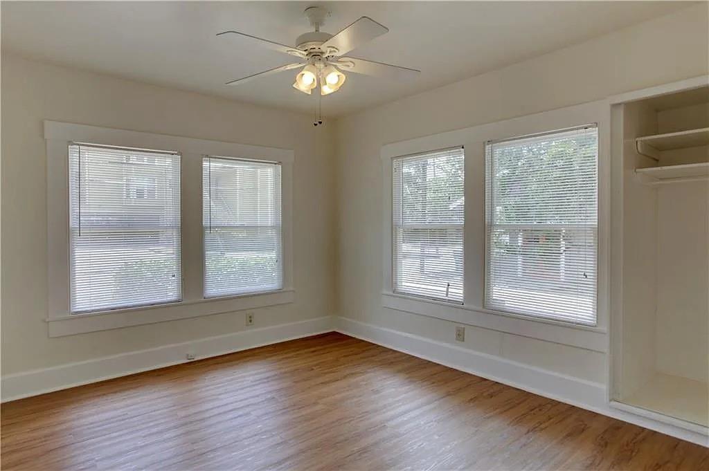 2902 Pearl St Property Photo 9