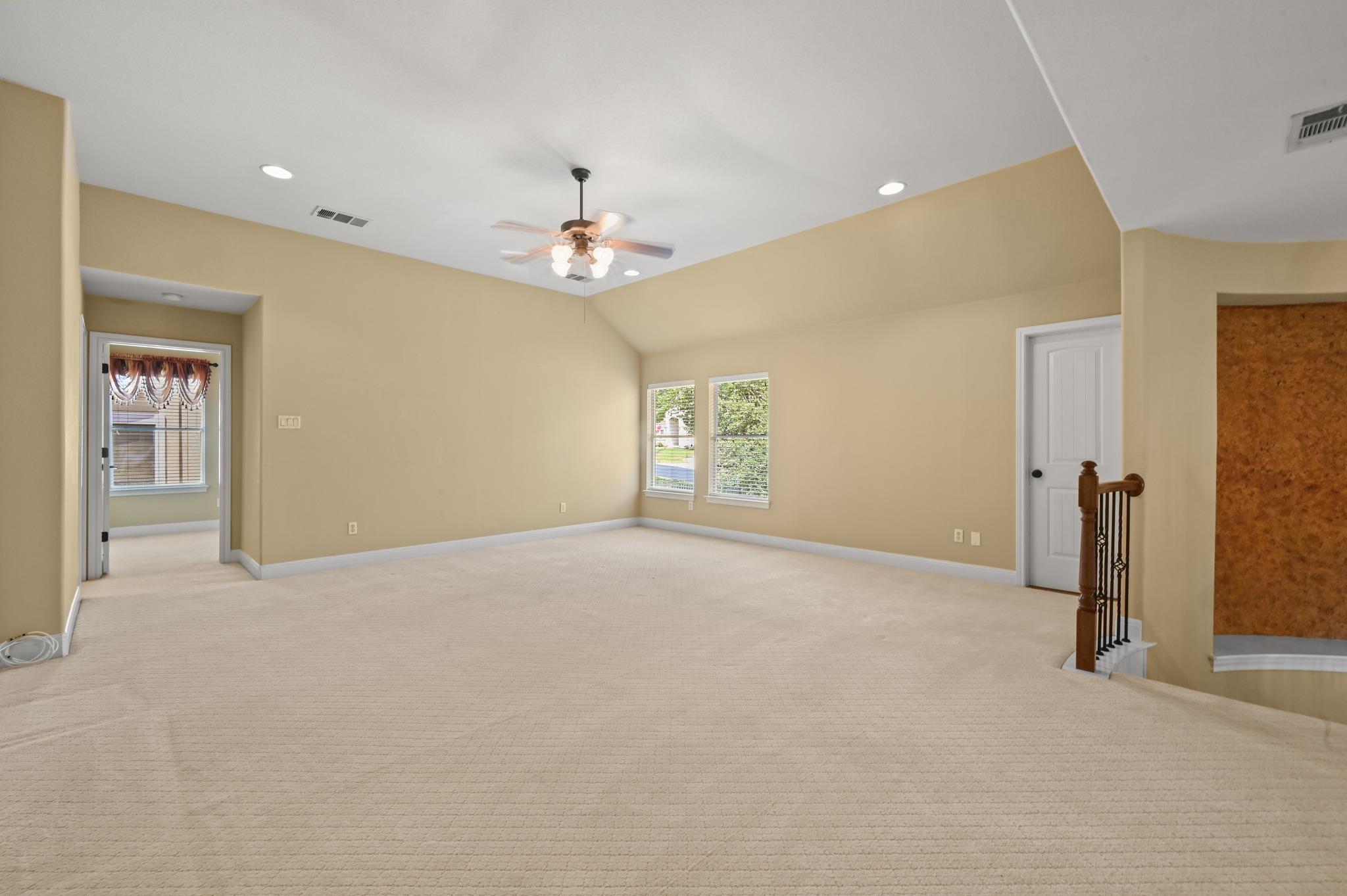 111 Whitley Dr Property Photo 24