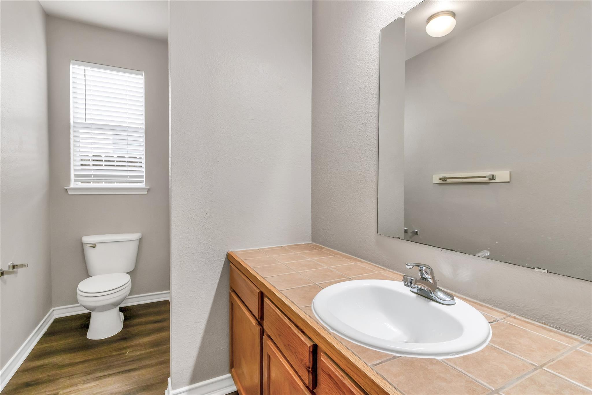 200 Sandstone Dr #a Property Photo 10