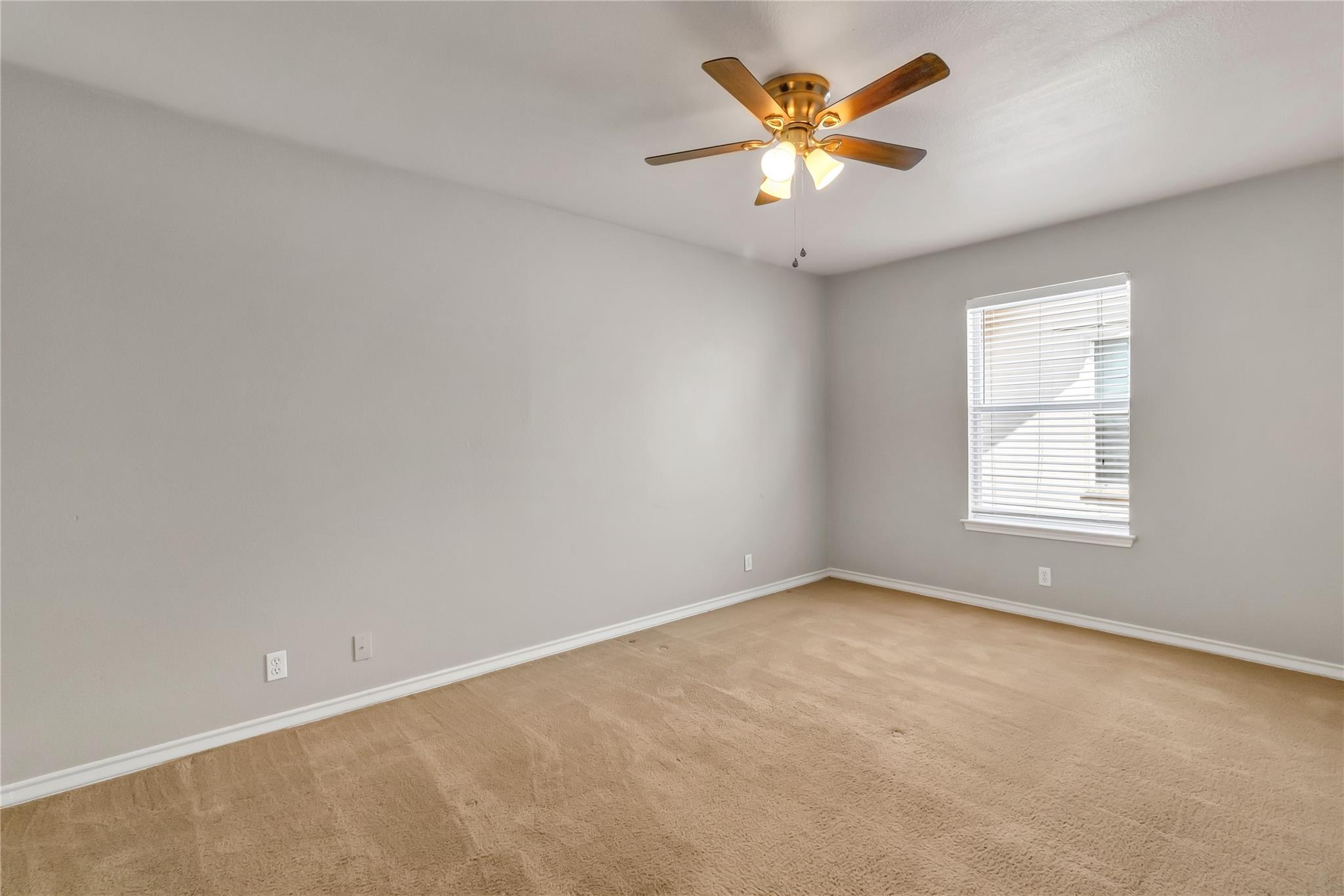 200 Sandstone Dr #a Property Photo 14