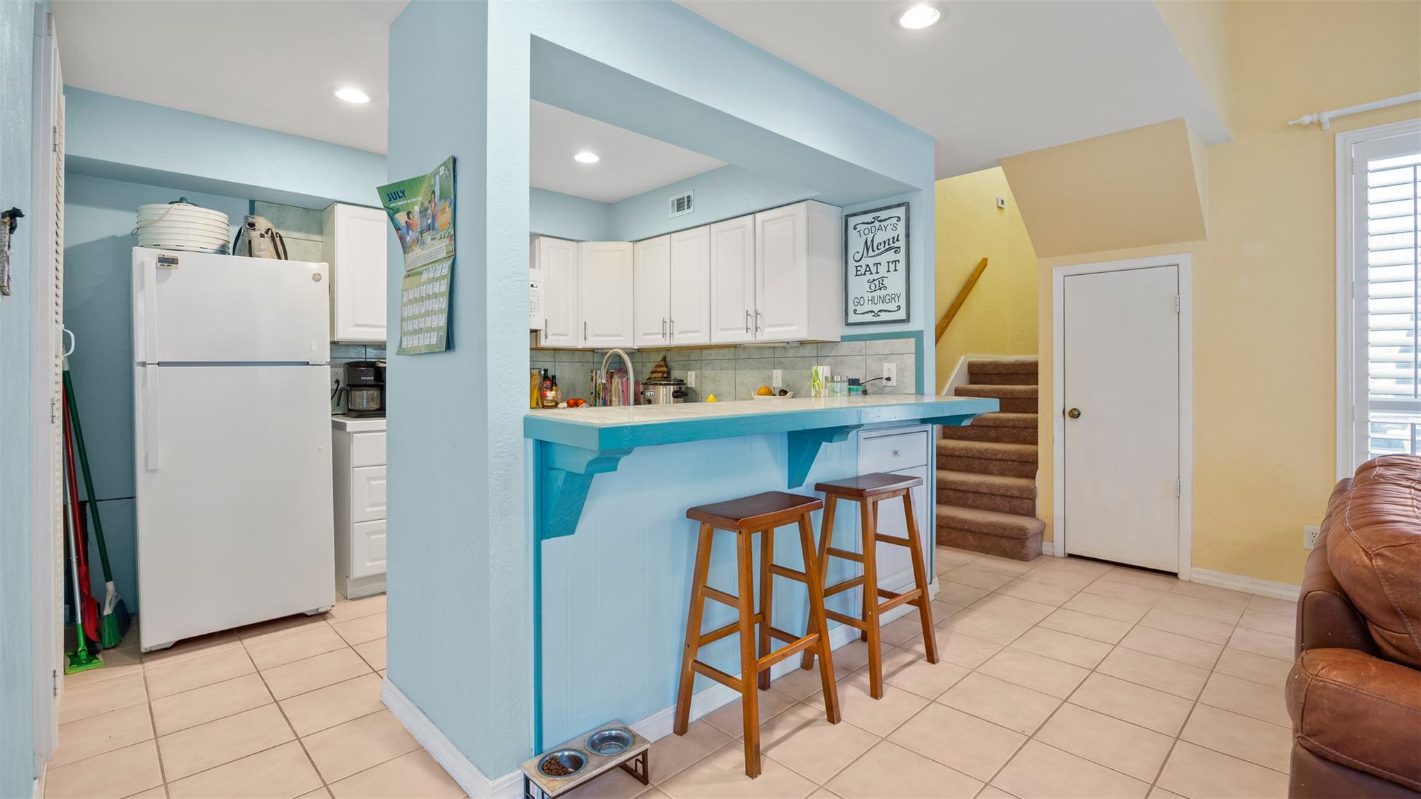 4 Townhouse Cir Property Photo 8