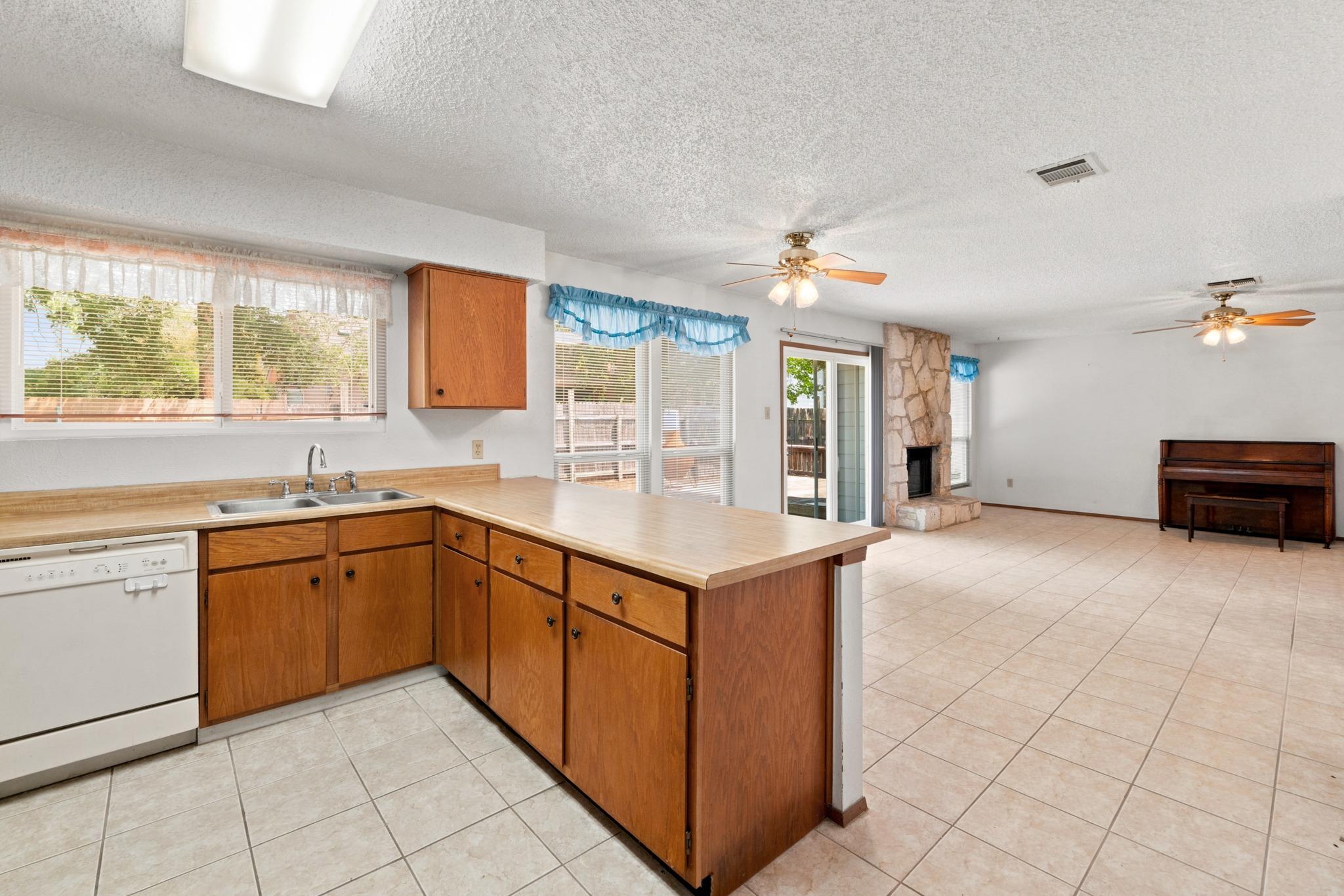 3102 Jeanne Marie Ct Property Photo 12