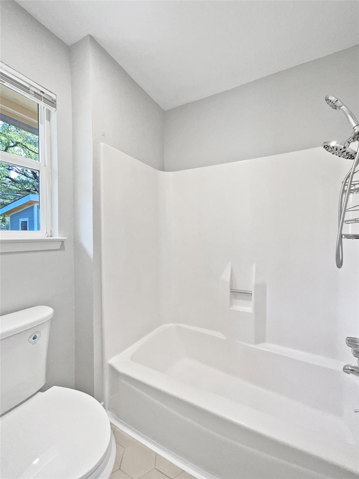 2505 Campden Dr Property Photo 27