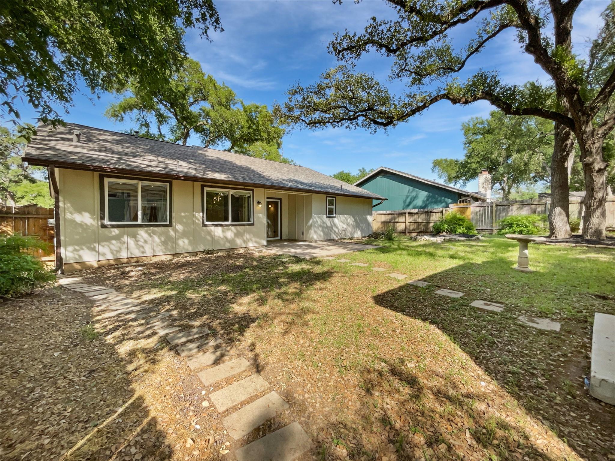 2505 Campden Dr Property Photo 34