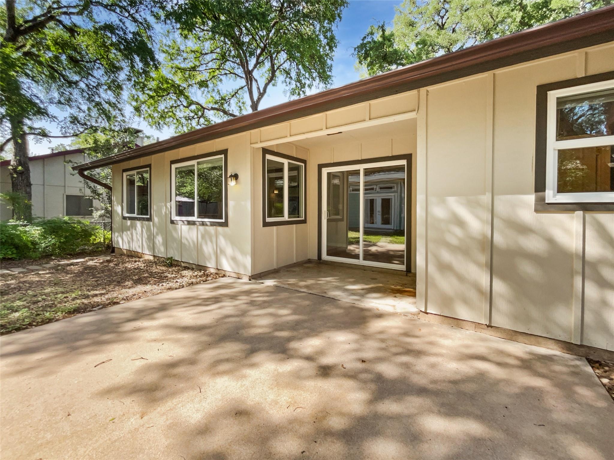 2505 Campden Dr Property Photo 38