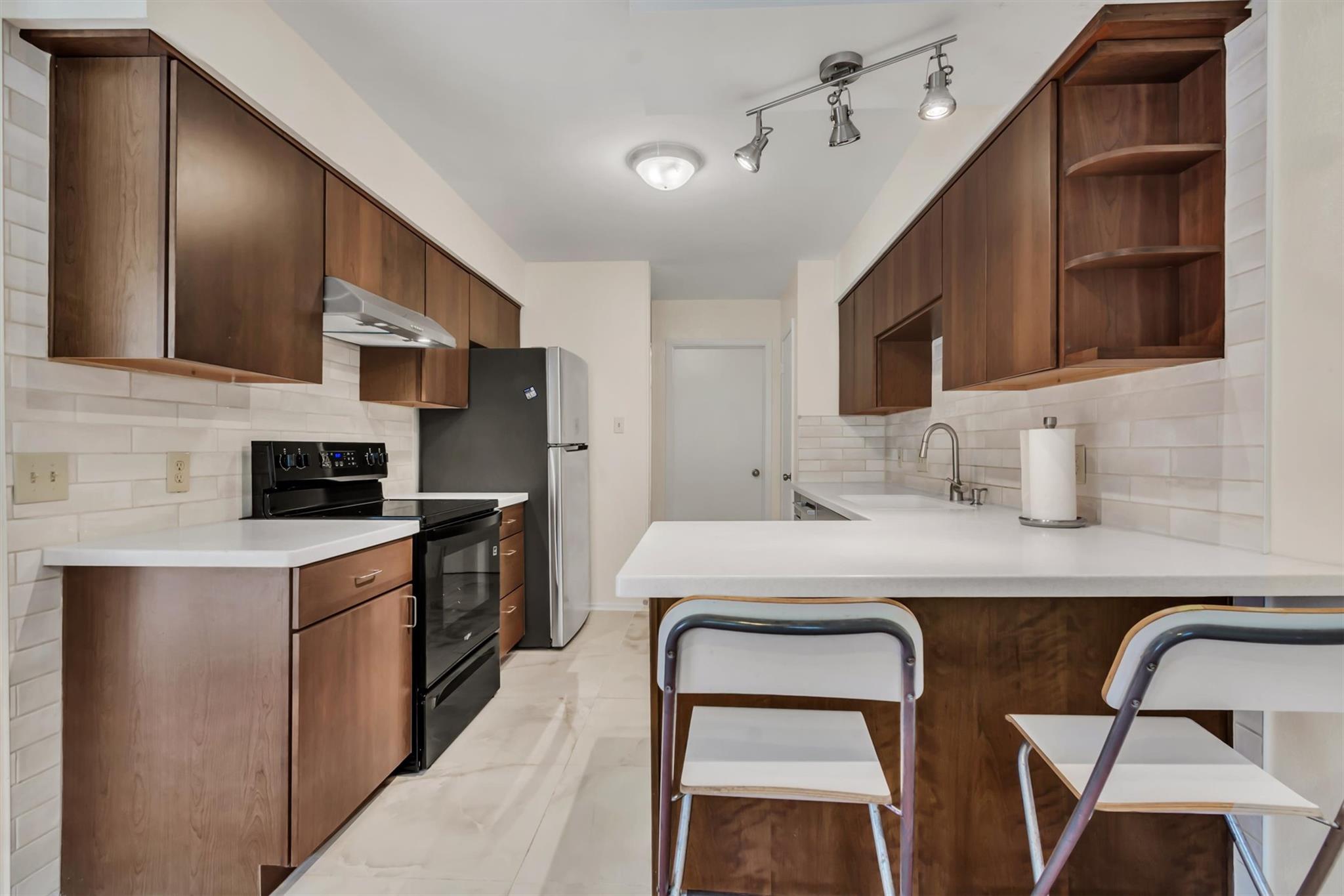 5703 W Gate Blvd #b Property Photo 5