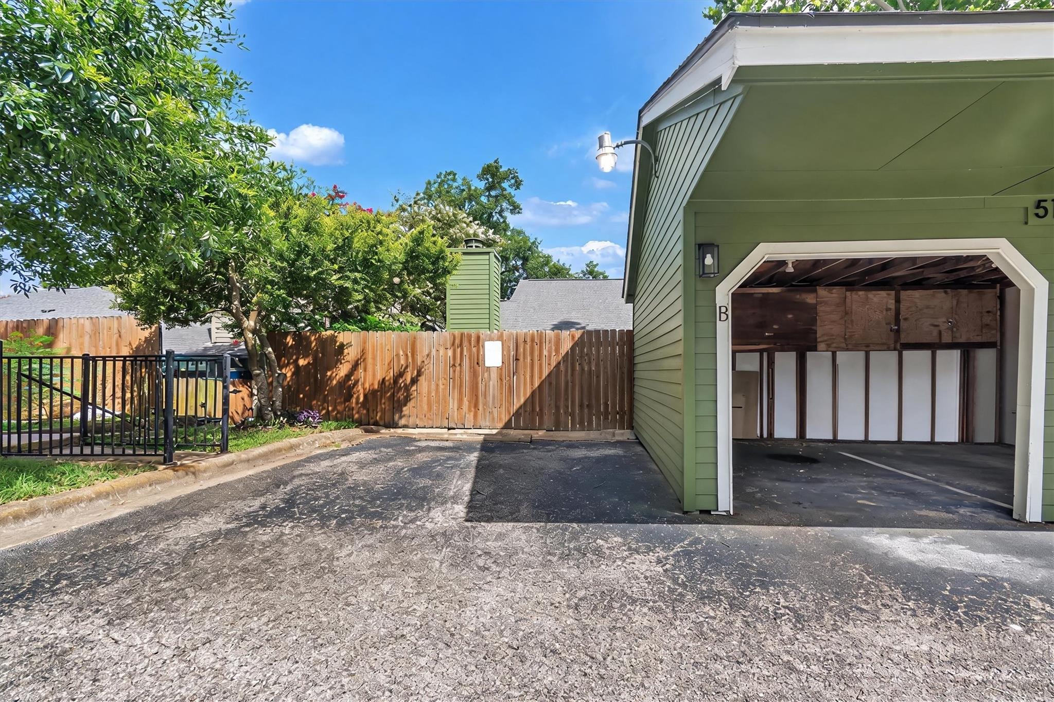 5703 W Gate Blvd #b Property Photo 17