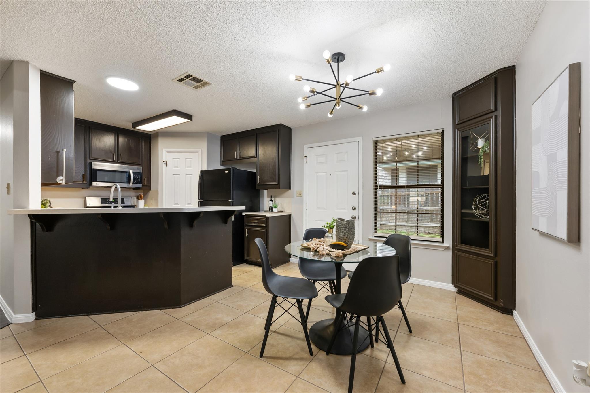 2306 Alimony Cv Property Photo 14