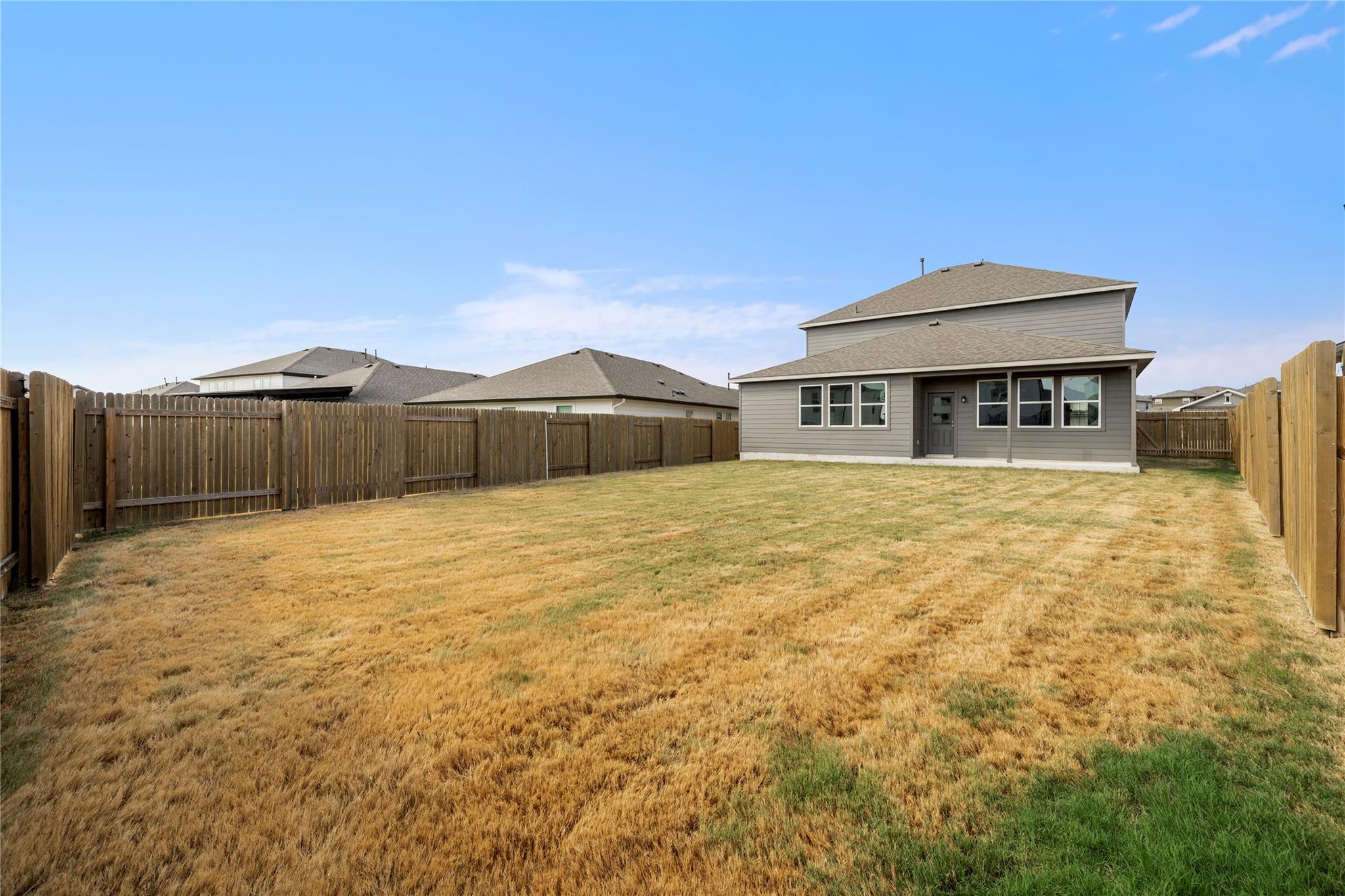 221 Comet Pointe Dr Property Photo 18
