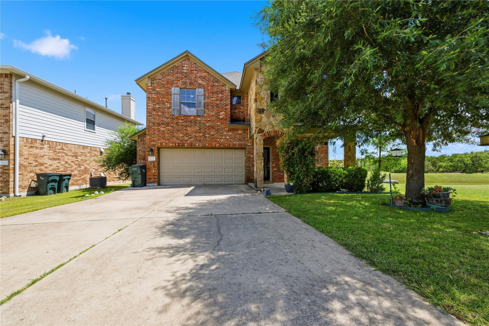 8318 Campeche Bay Pl Property Photo 1
