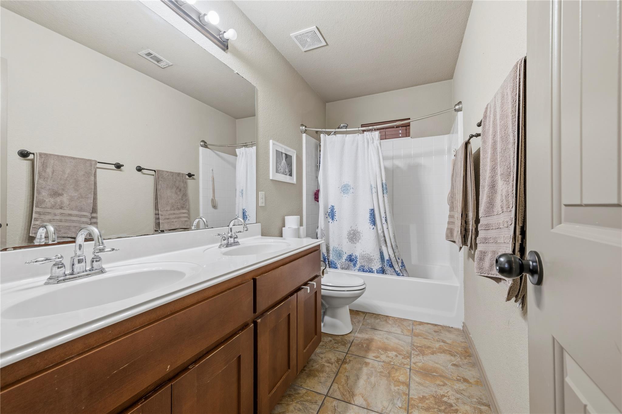 8318 Campeche Bay Pl Property Photo 33