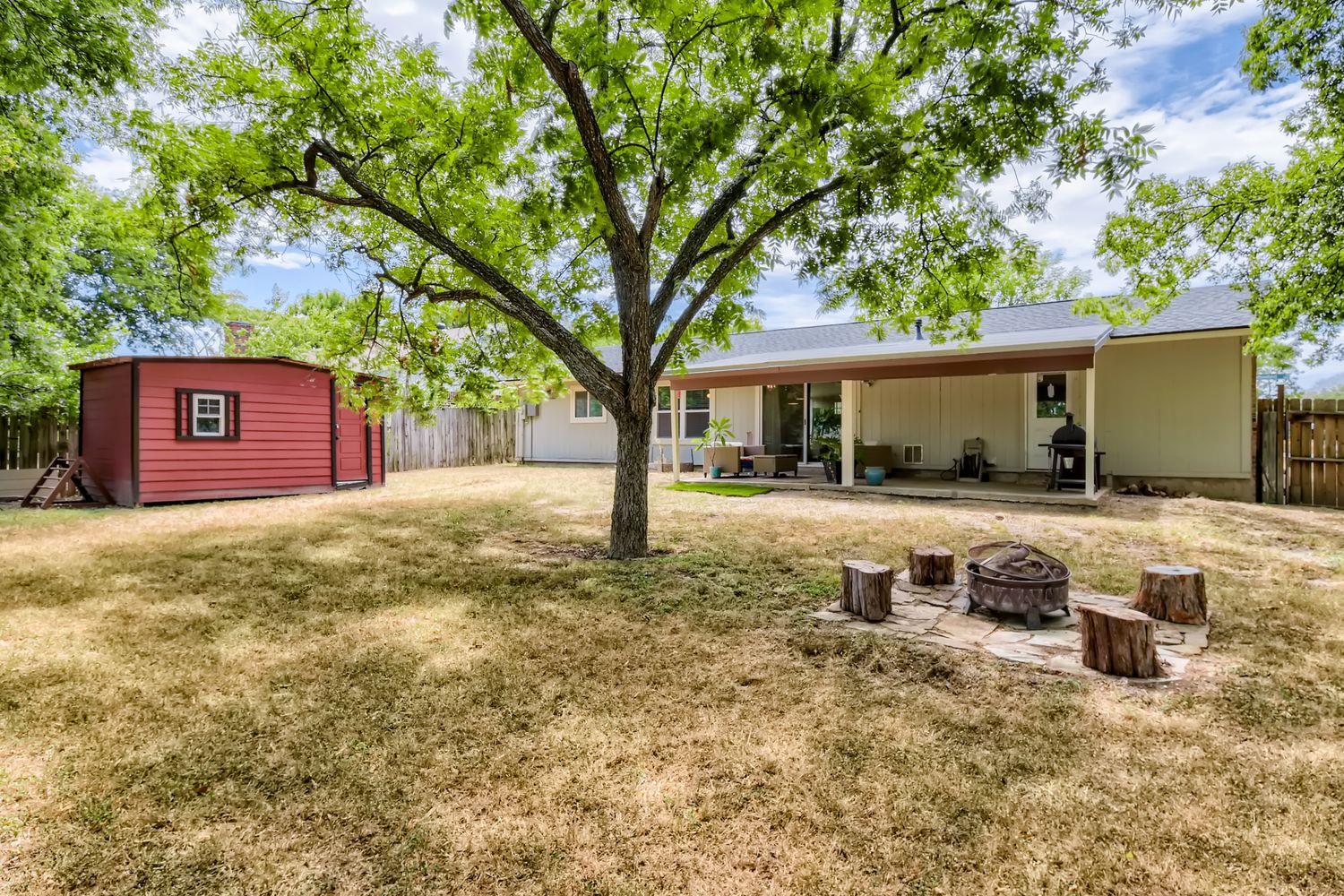 9639 Newfoundland Cir Property Photo 3