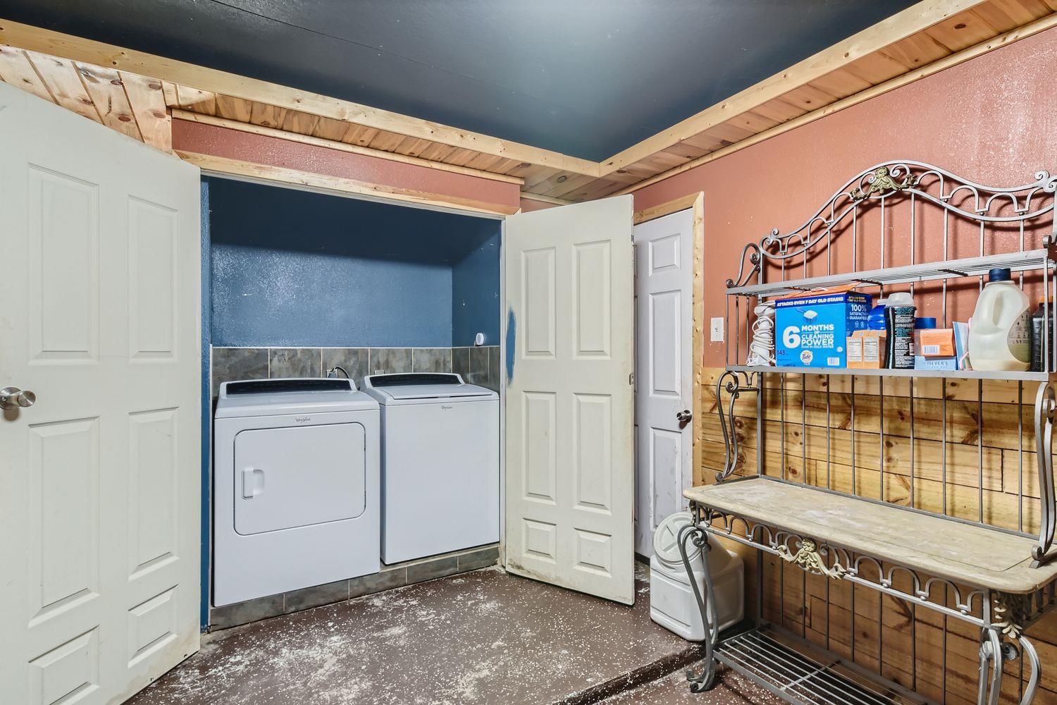 9639 Newfoundland Cir Property Photo 22