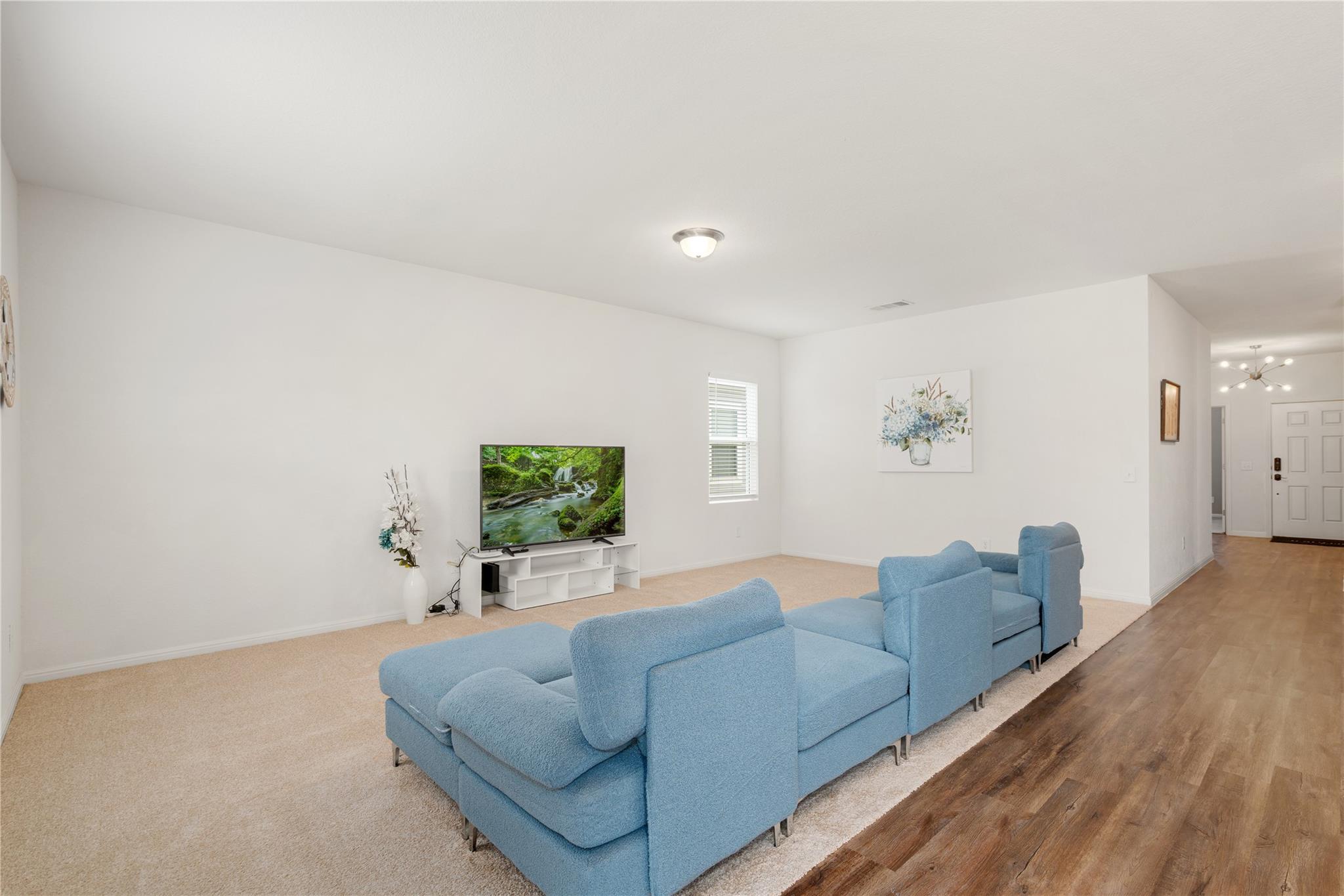 19325 Berringer Dr Property Photo 6