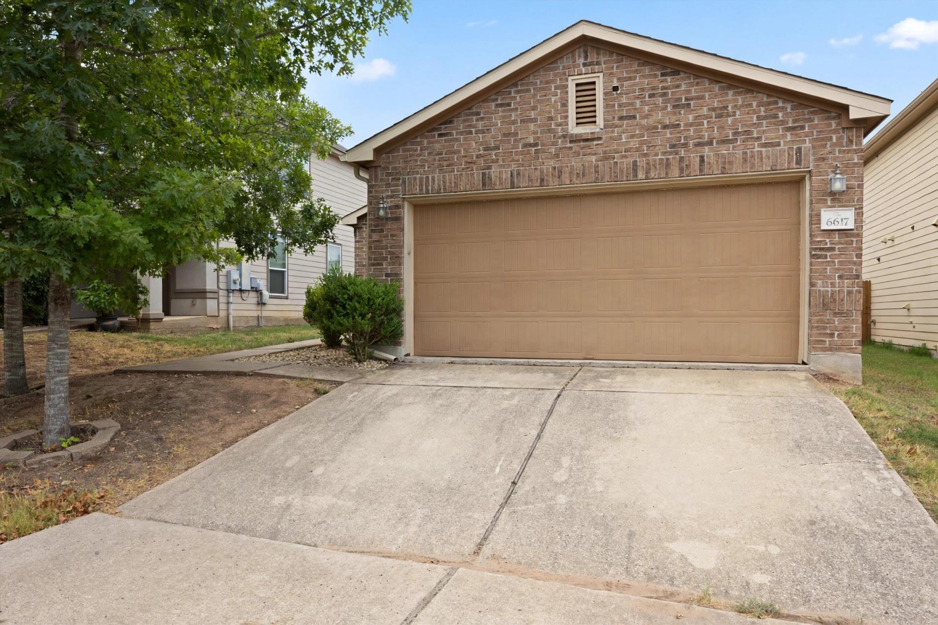 6617 Sunderland Trl Property Photo 2