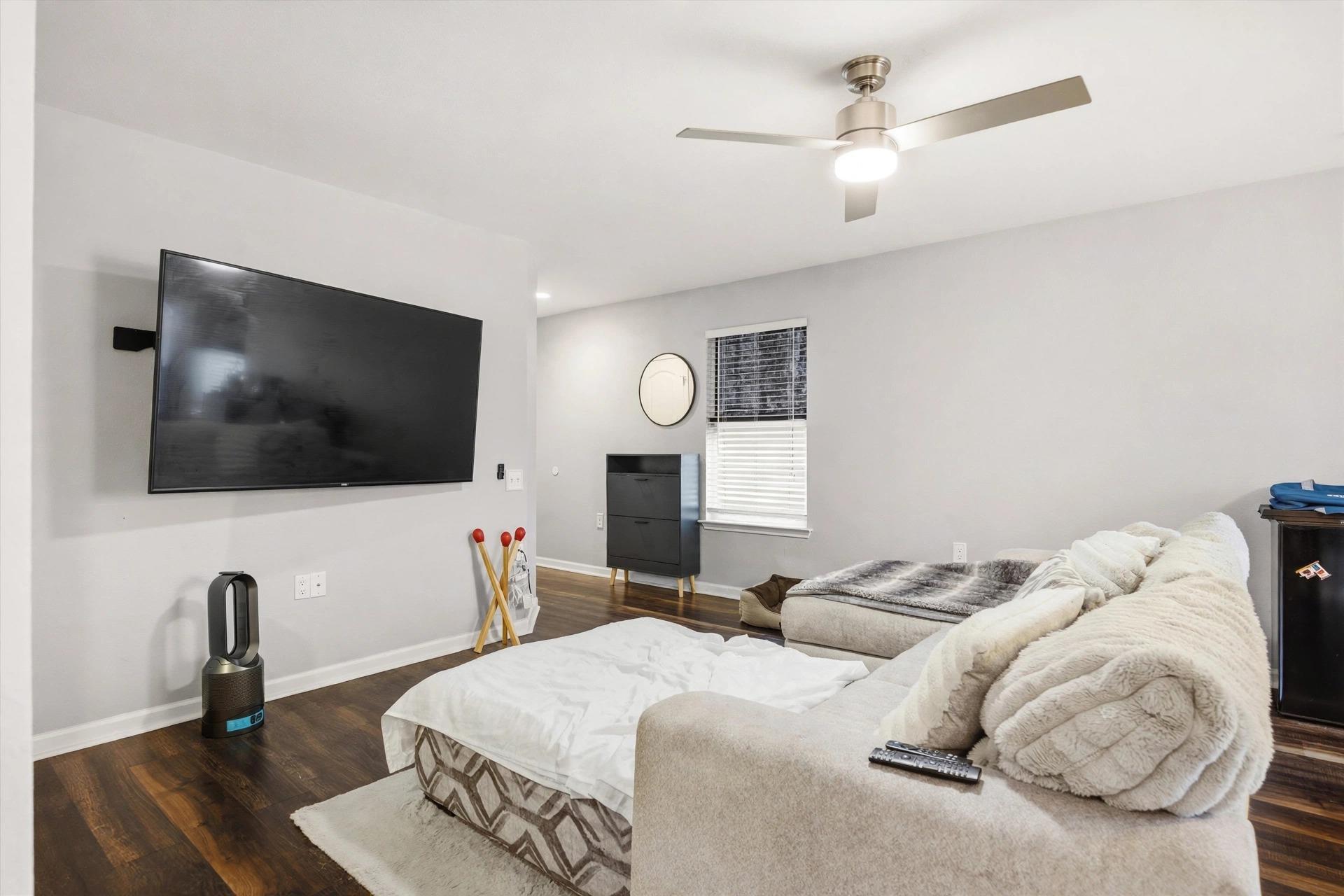 6617 Sunderland Trl Property Photo 6