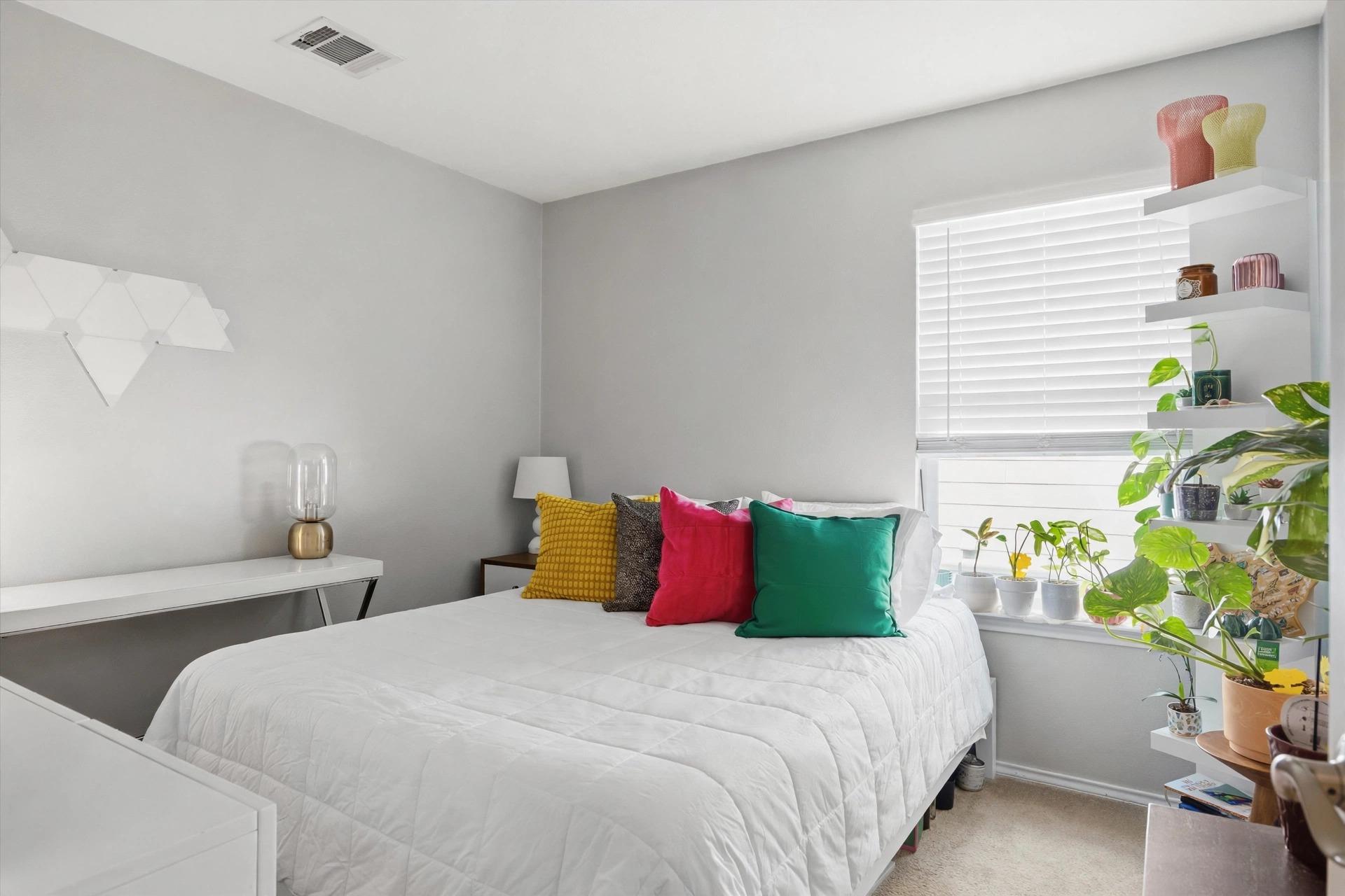 6617 Sunderland Trl Property Photo 14