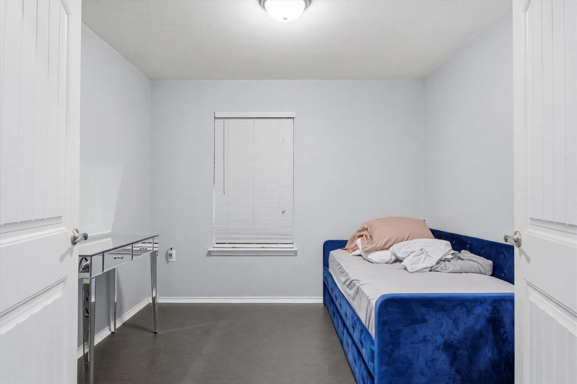 6617 Sunderland Trl Property Photo 18