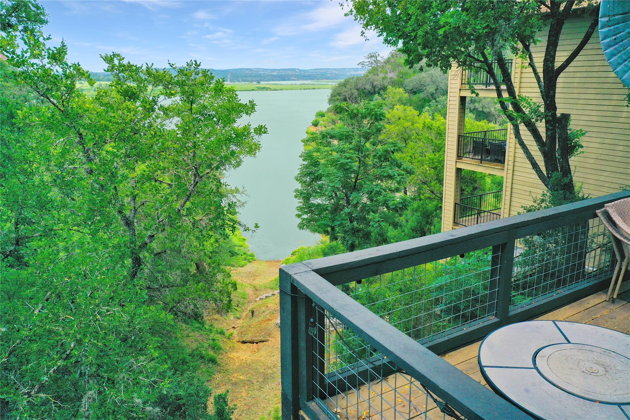 106 Center Cove Ii LOOP Property Photo 1