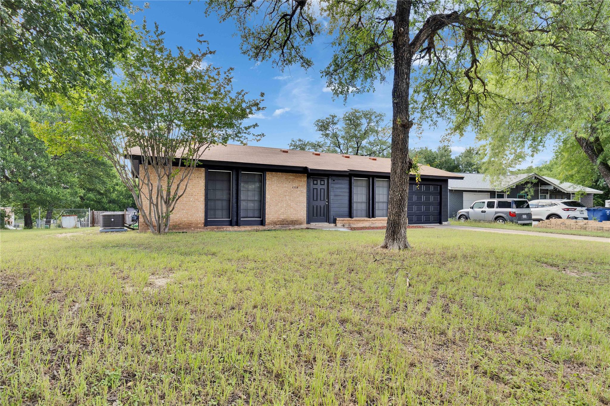 4504 Little Hill Cir Property Photo 3