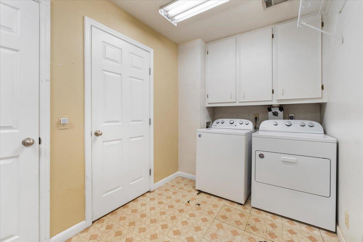 1009 Bluebird Dr Property Photo 26